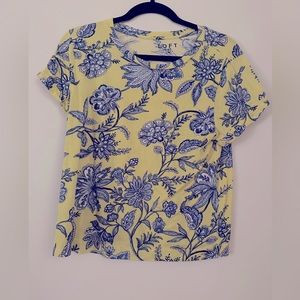 Loft size medium crop tshirt